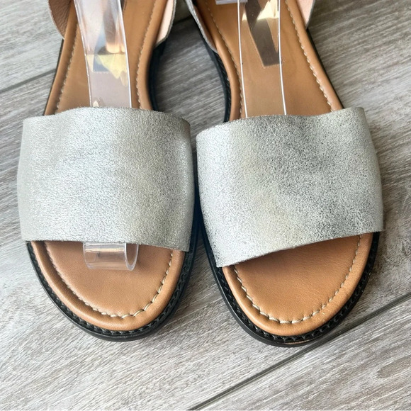 Modern Vintage Handmade All Leather Metallic Leather Sandals - Picture 4 of 12